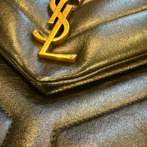 Yves Saint Laurent Black Chevron Lou Lou bag large - Picture 12 of 12